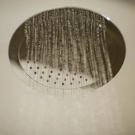 Suite Deal Guest house 4*