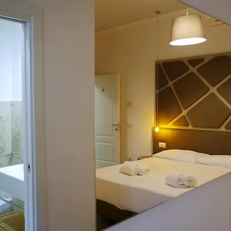 Suite Deal